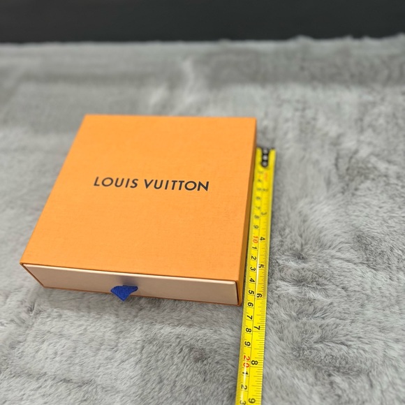 Louis Vuitton box - Picture 7 of 7
